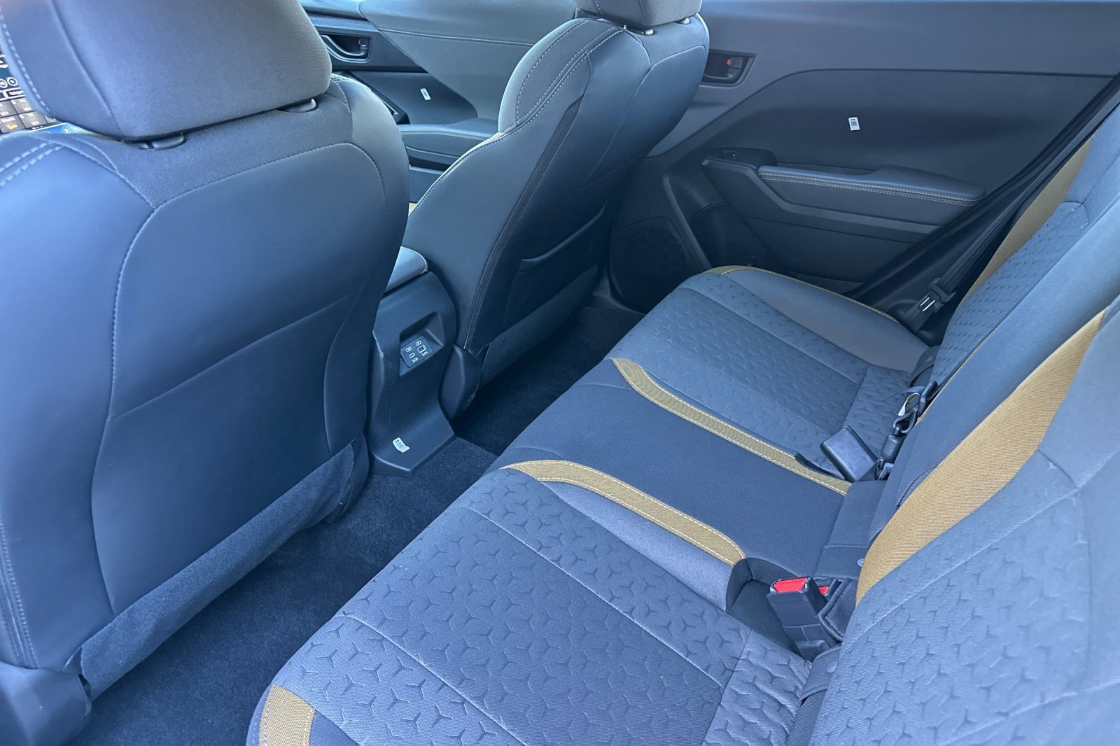 Certified 2025 Subaru Crosstrek 2.5i Sport w/ Crosstrek Mirror Package image 13