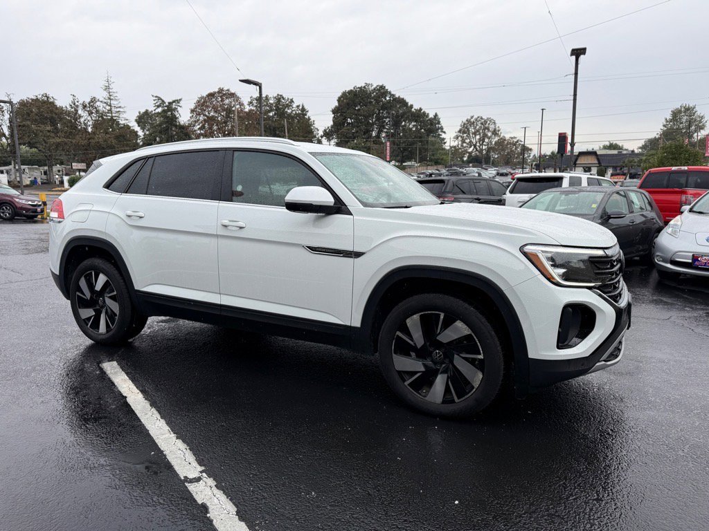 Used 2024 Volkswagen Atlas Cross Sport SE image 10