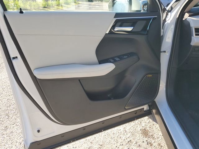 New 2026 Mitsubishi Outlander SE FWD image 17