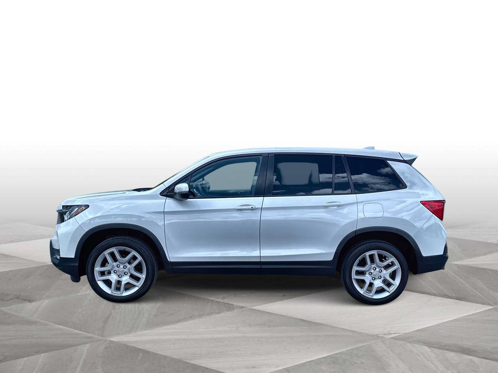 Used 2025 Honda Passport EX-L image 5