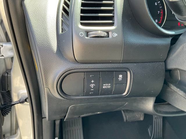 Used 2016 Kia Forte LX image 8