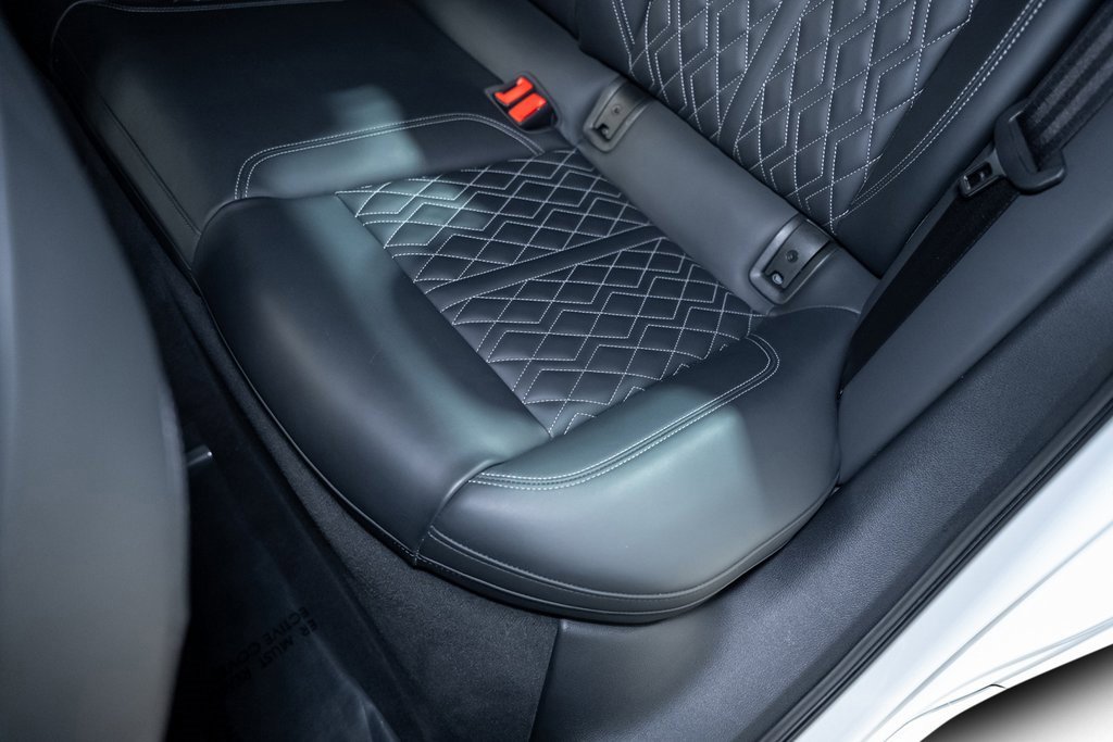 Used 2021 Audi S6 Prestige w/ Prestige Package image 39
