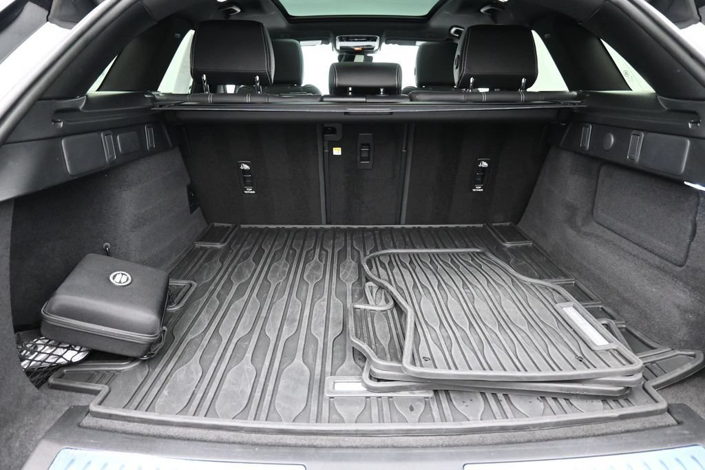 Used 2023 Land Rover Range Rover Velar R-Dynamic S AWD/4WD image 25
