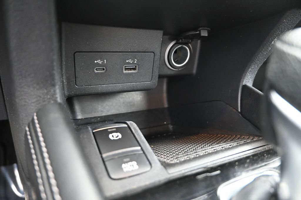 Used 2023 Nissan Kicks SV FWD image 21