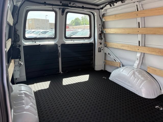 Used 2024 Chevrolet Express 2500 w/ Driver Convenience Package RWD image 13