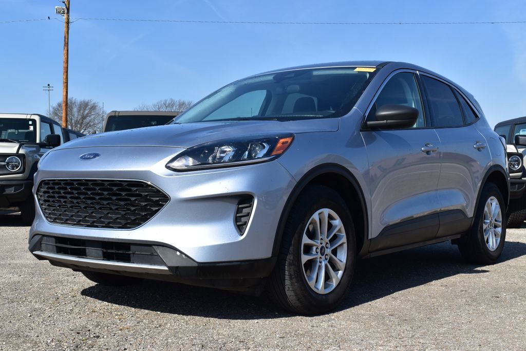 Certified 2022 Ford Escape SE w/ Cold Weather Package