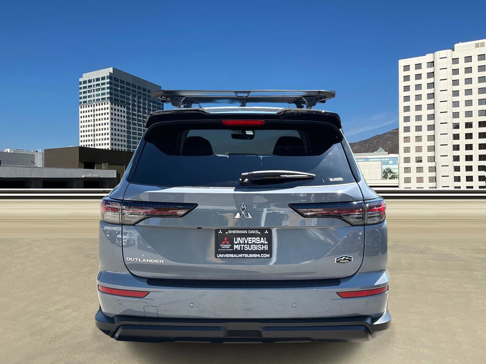 New 2025 Mitsubishi Outlander SE image 4