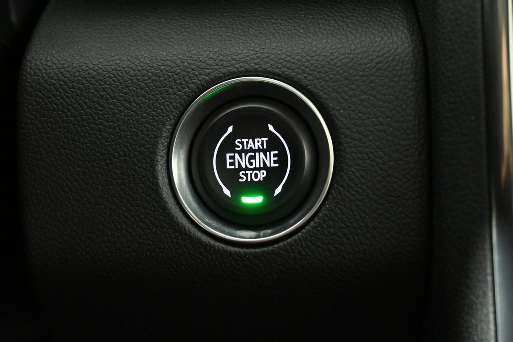 Used 2026 GMC Acadia AT4 w/ Luxury Package AWD/4WD image 32