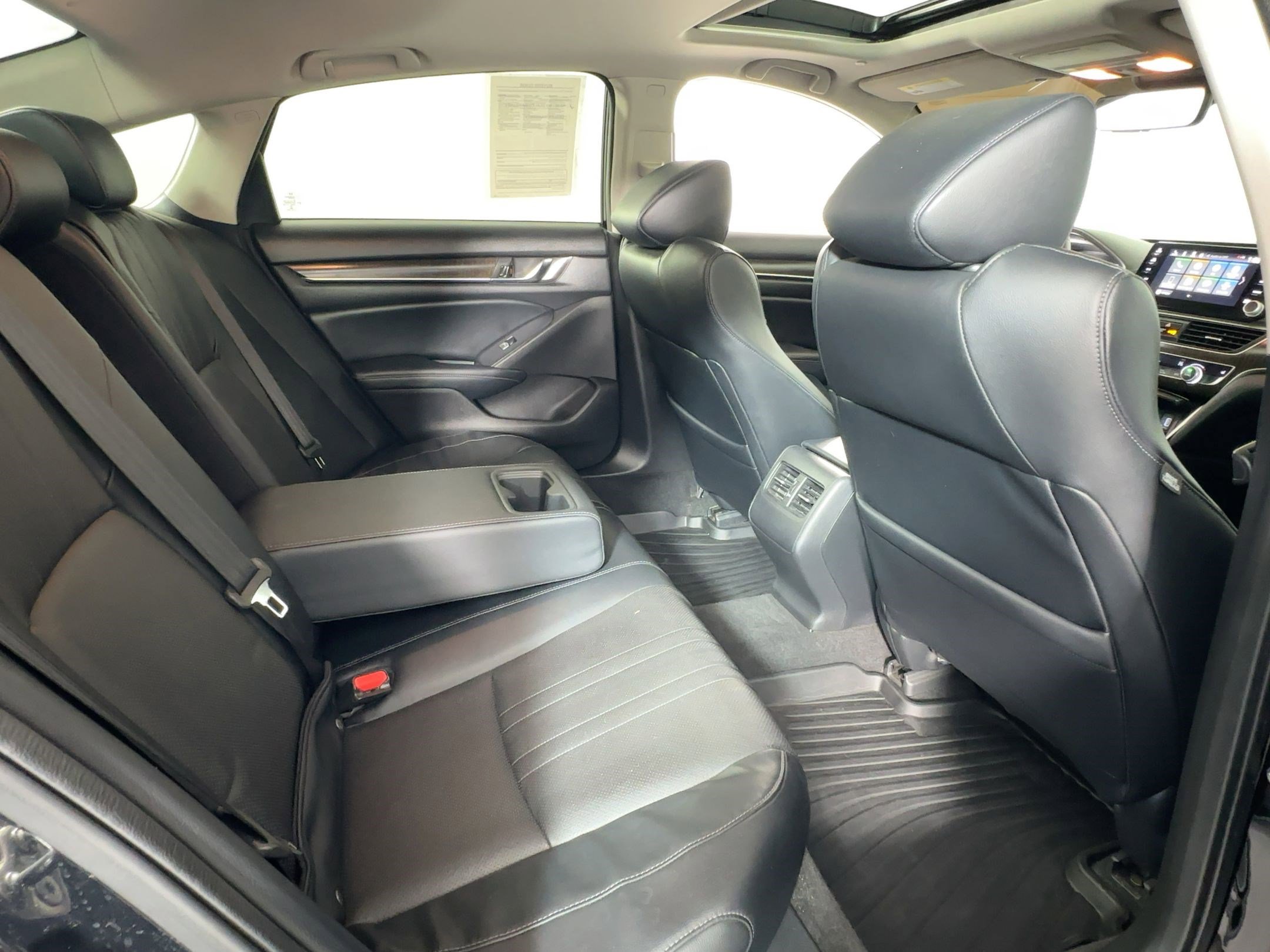 Used 2018 Honda Accord EX-L image 29