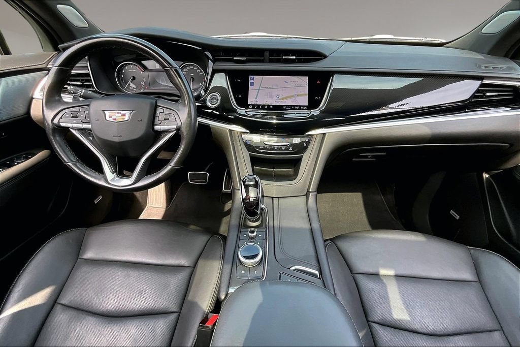 Certified 2024 Cadillac XT6 Sport w/ LPO, Red Accent Package AWD/4WD image 15