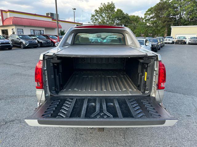 Used 2004 Cadillac Escalade EXT AWD/4WD image 13