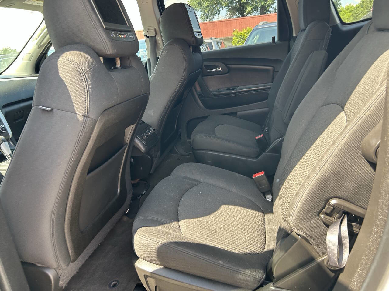 Used 2011 Chevrolet Traverse LT w/ Personal Connectivity Package image 9