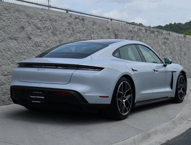 Used 2025 Porsche Taycan RWD image 6