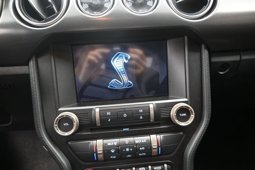 Used 2021 Ford Mustang Shelby GT500 w/ Technology Package RWD image 14