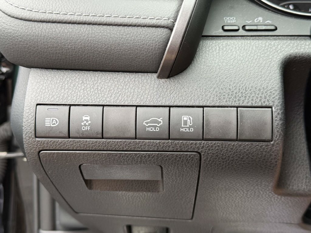 Used 2023 Toyota Camry SE FWD image 23