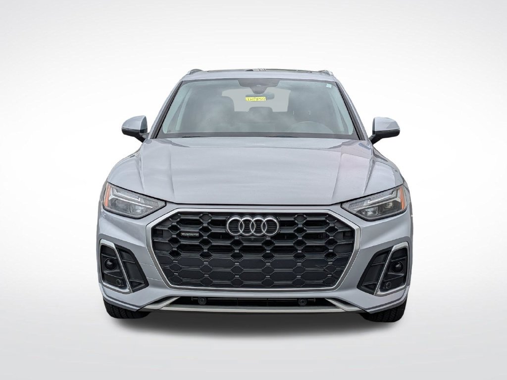 Used 2022 Audi Q5 2.0T Premium Plus w/ Premium Plus Package AWD/4WD image 12