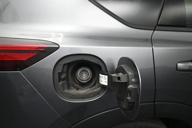 Used 2023 Nissan Rogue Platinum AWD/4WD image 14