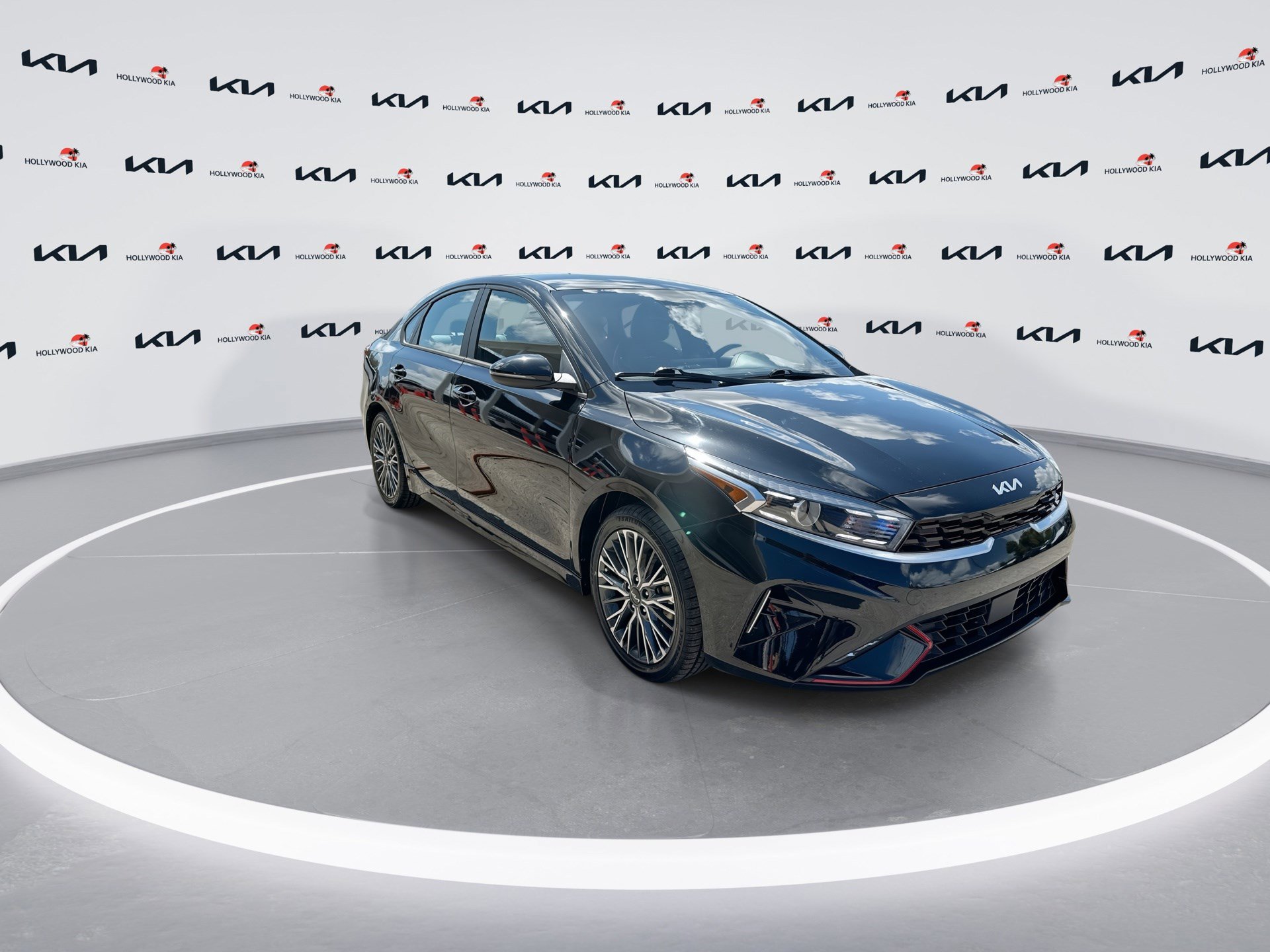 Certified 2023 Kia Forte GT-Line w/ GT-Line Technology Package image 2