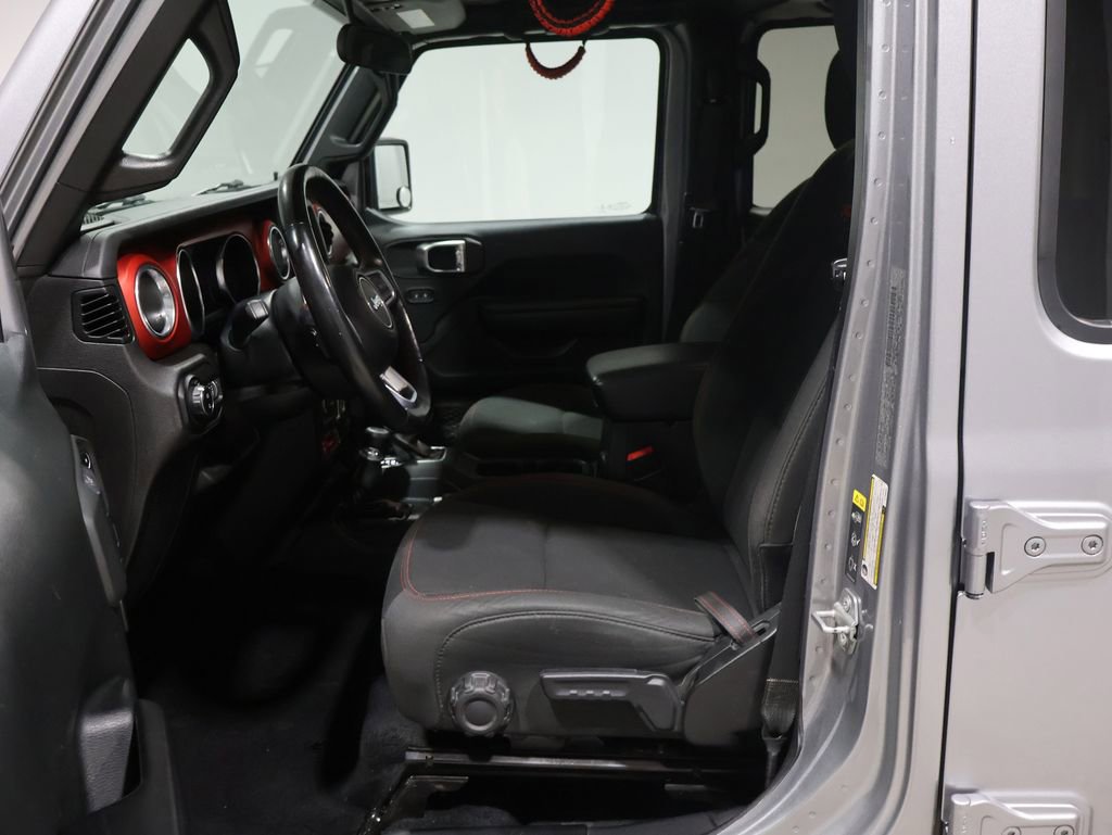 Certified 2020 Jeep Gladiator Rubicon w/ Cold Weather Group image 11