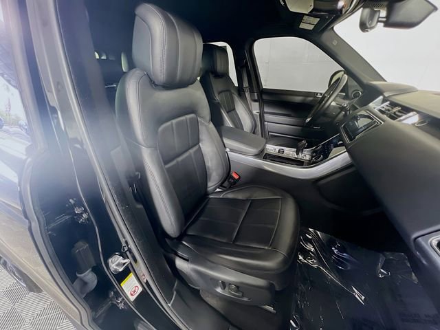 Used 2019 Land Rover Range Rover Sport SE image 30