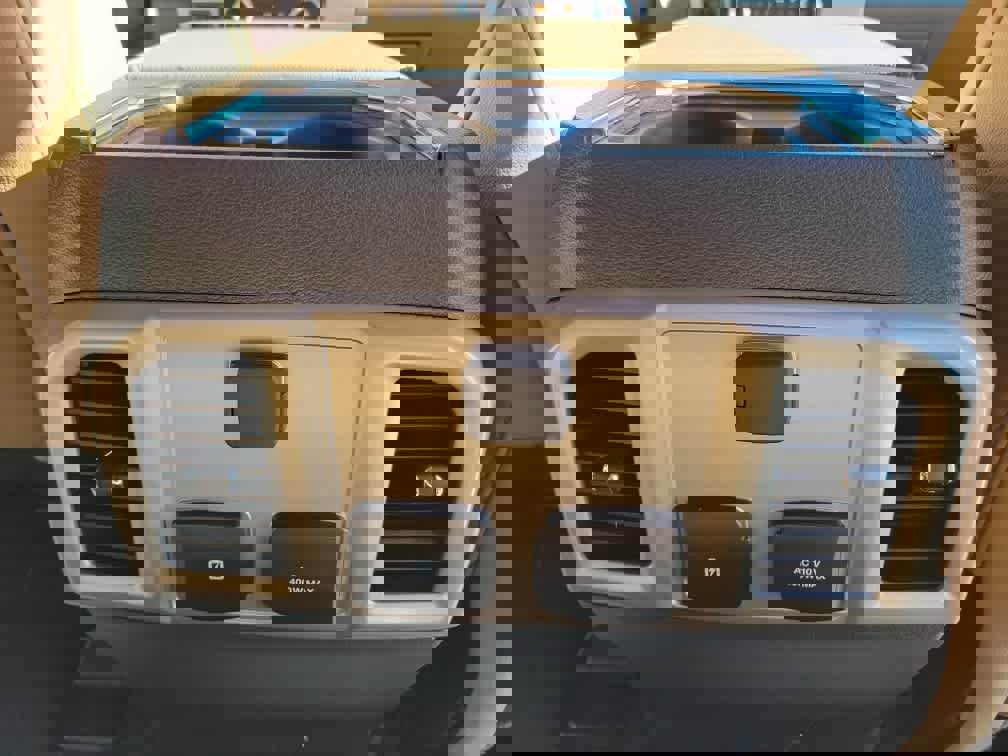 Used 2022 Ford F250 Lariat w/ Chrome Package image 26