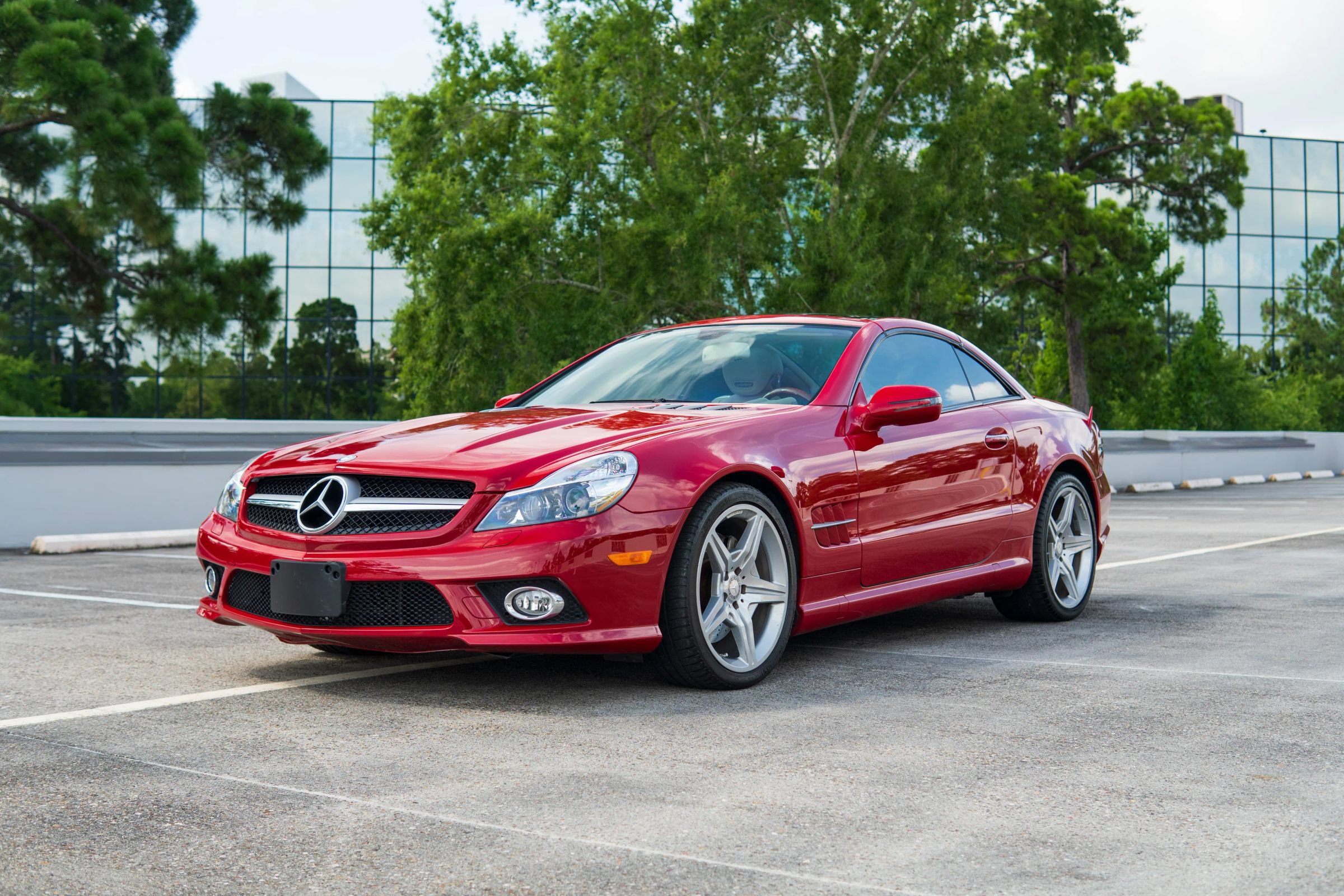 Used 2011 Mercedes-Benz SL 550 image 39