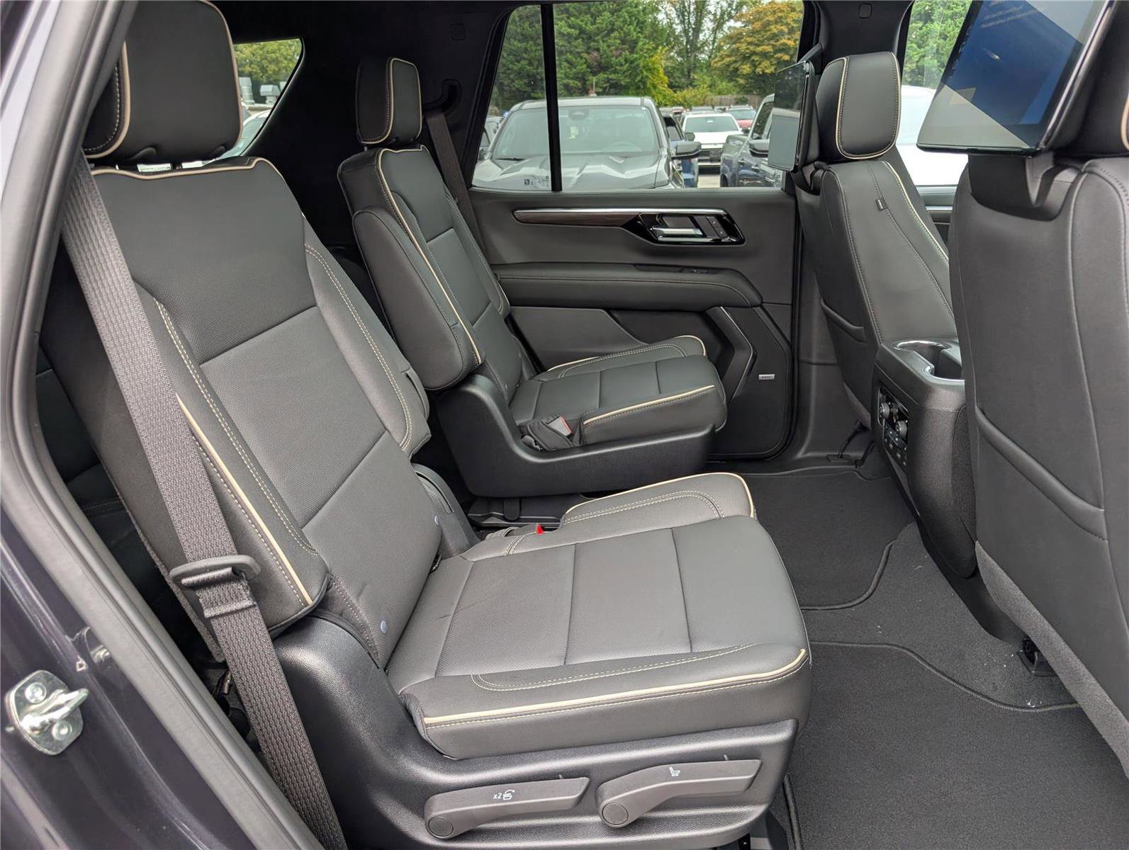 New 2026 Chevrolet Tahoe Premier image 8