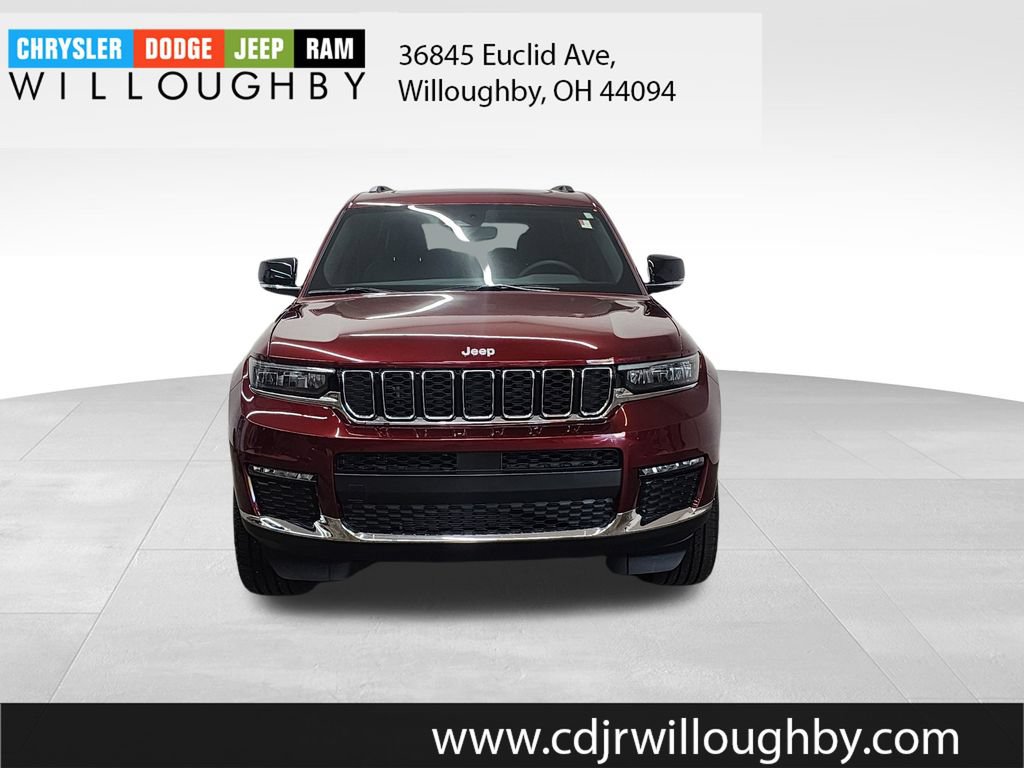 Used 2024 Jeep Grand Cherokee L Limited AWD/4WD image 2