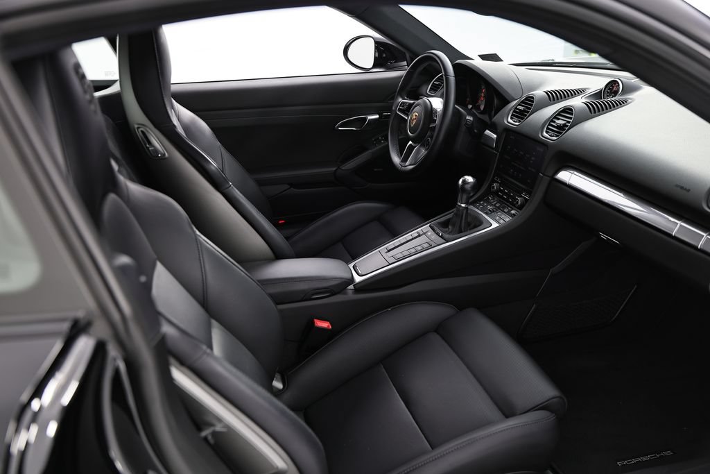 Certified 2024 Porsche 718 Cayman S RWD image 33