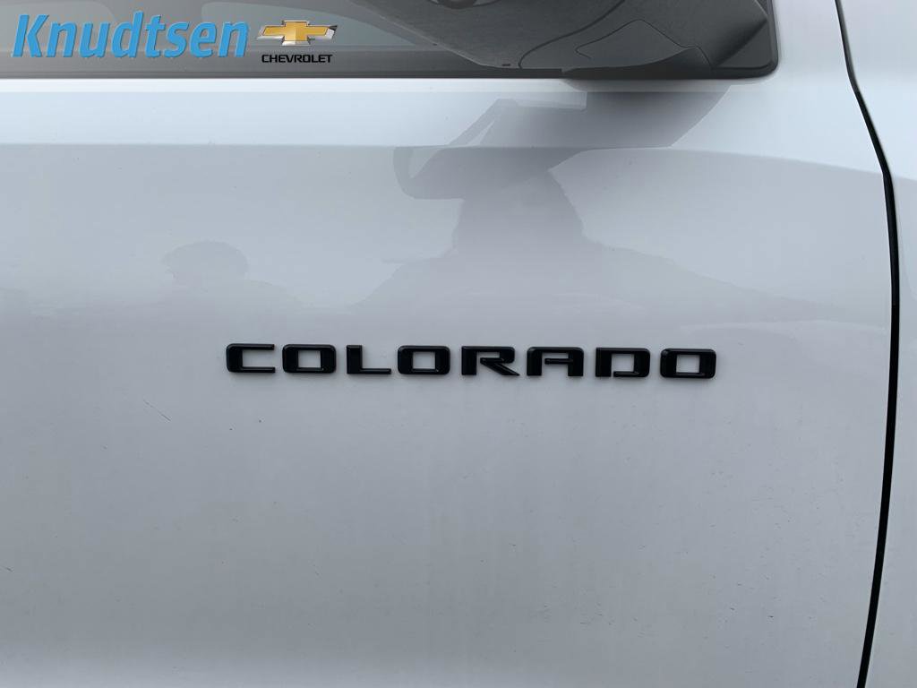 Used 2026 Chevrolet Colorado ZR2 w/ Technology Package image 12