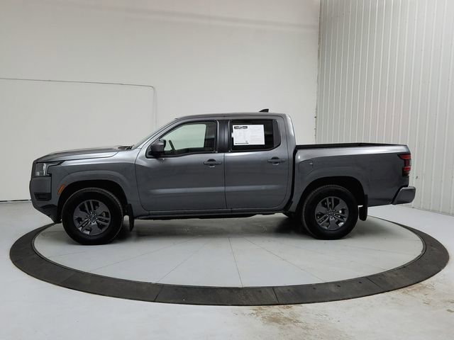 Used 2025 Nissan Frontier SV image 4