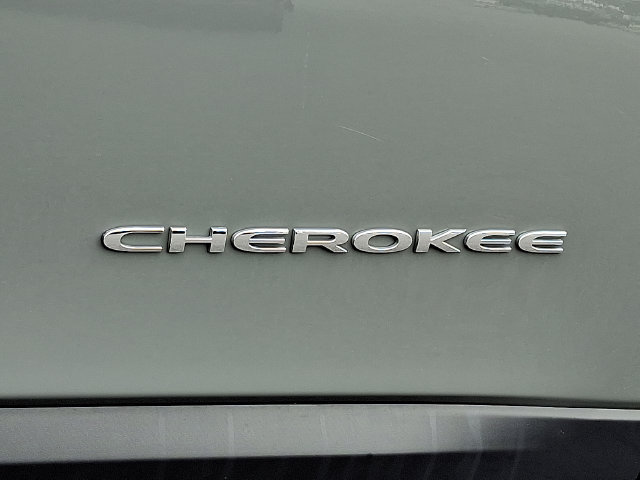 Used 2021 Jeep Cherokee Latitude Lux AWD/4WD image 29