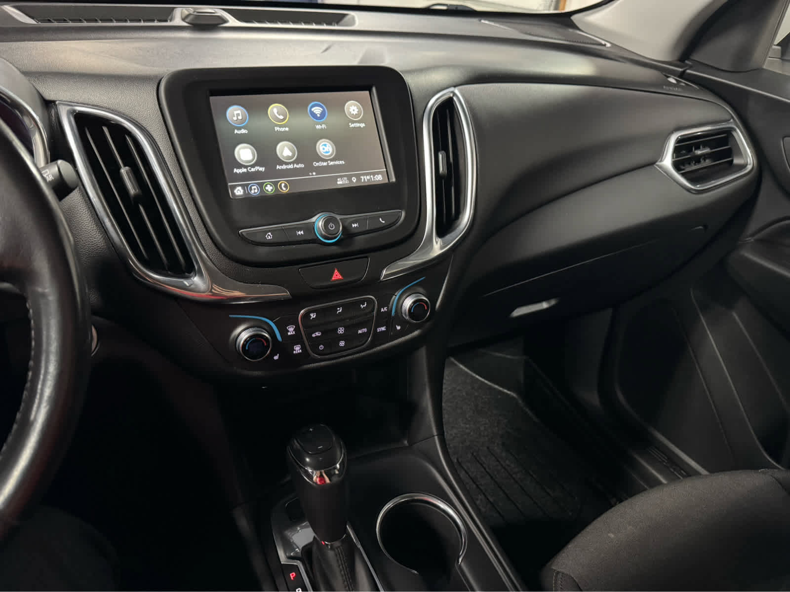 Used 2019 Chevrolet Equinox LT image 17