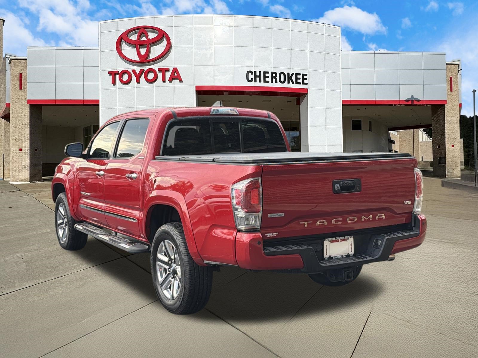 Used 2016 Toyota Tacoma Limited w/ Towing Package RWD image 7