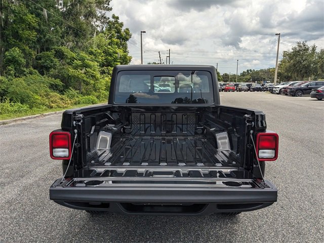 New 2025 Jeep Gladiator Sport image 13