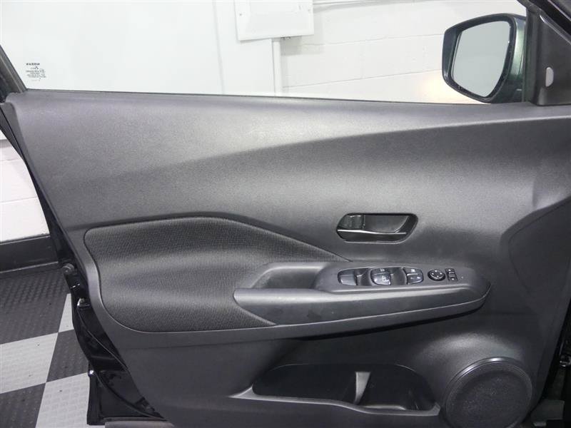 Used 2024 Nissan Kicks S FWD image 18