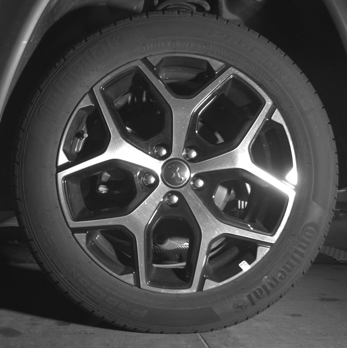 Used 2025 Jeep Compass Limited image 14