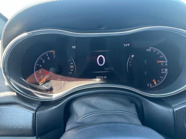Used 2016 Jeep Grand Cherokee Laredo AWD/4WD image 23