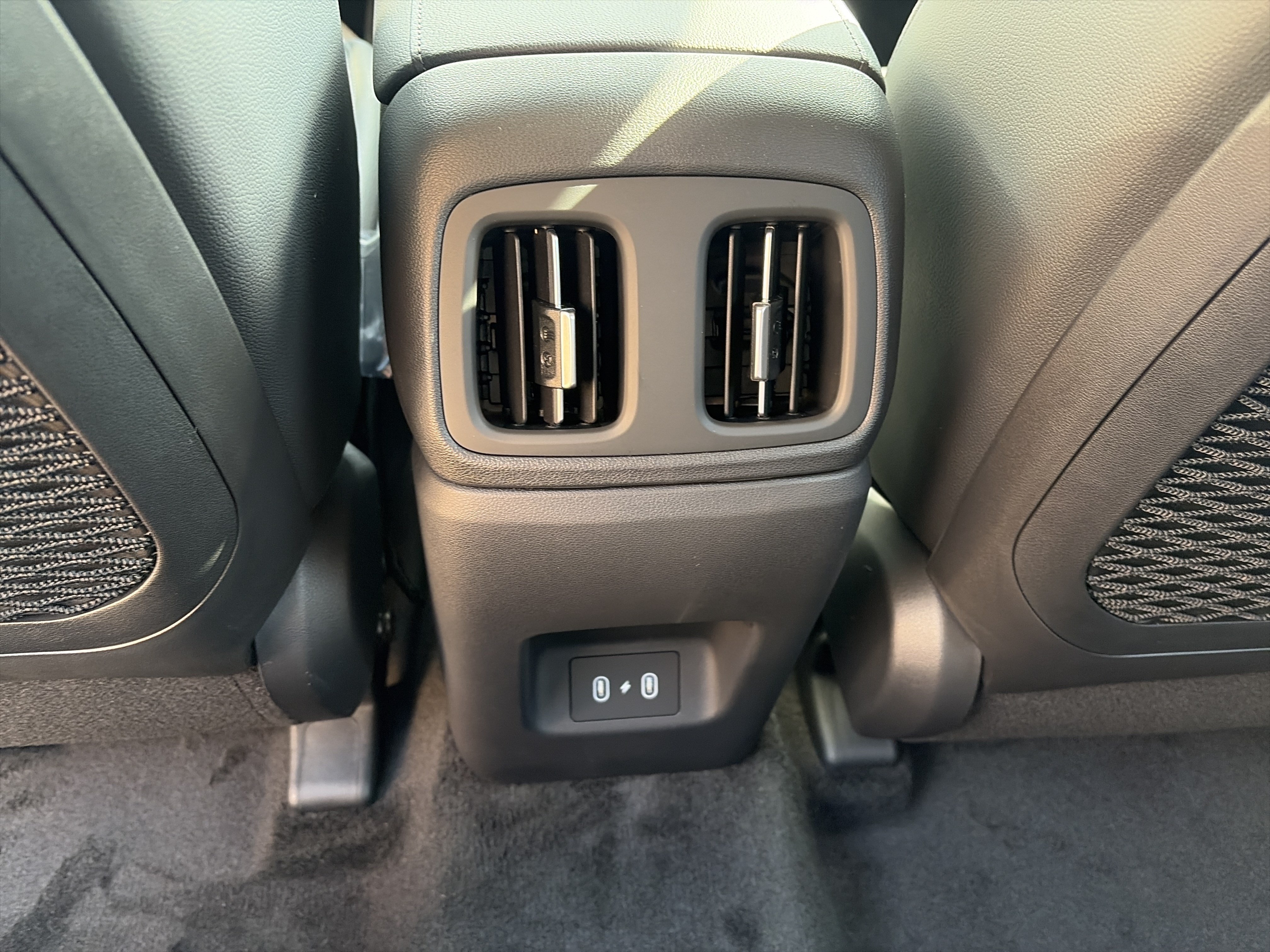 New 2026 Hyundai Tucson Limited AWD/4WD image 33