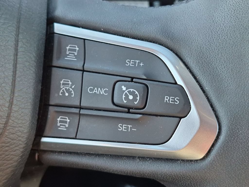 Used 2024 Jeep Compass Limited AWD/4WD image 19