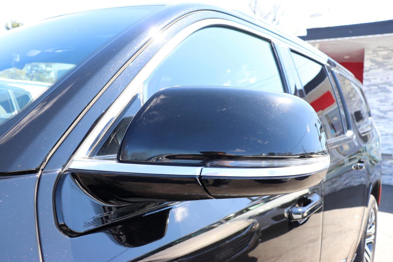 Used 2023 Jeep Wagoneer L Series II image 70