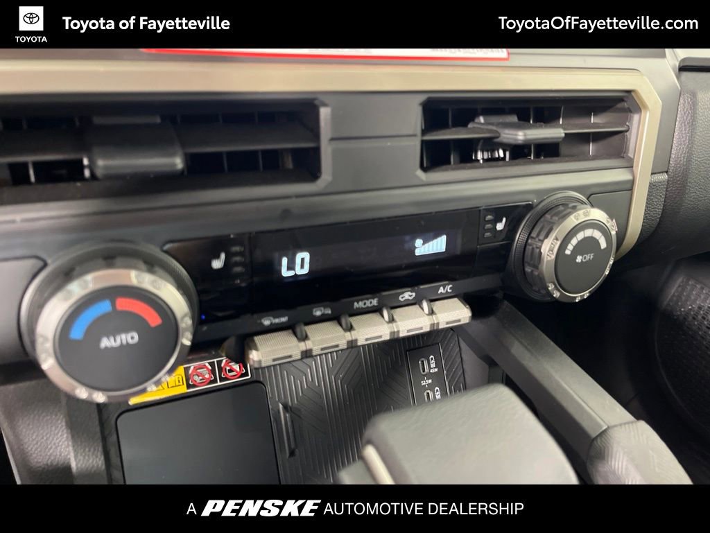 Certified 2025 Toyota Tacoma SR5 w/ SR5 Upgrade Package AWD/4WD image 24