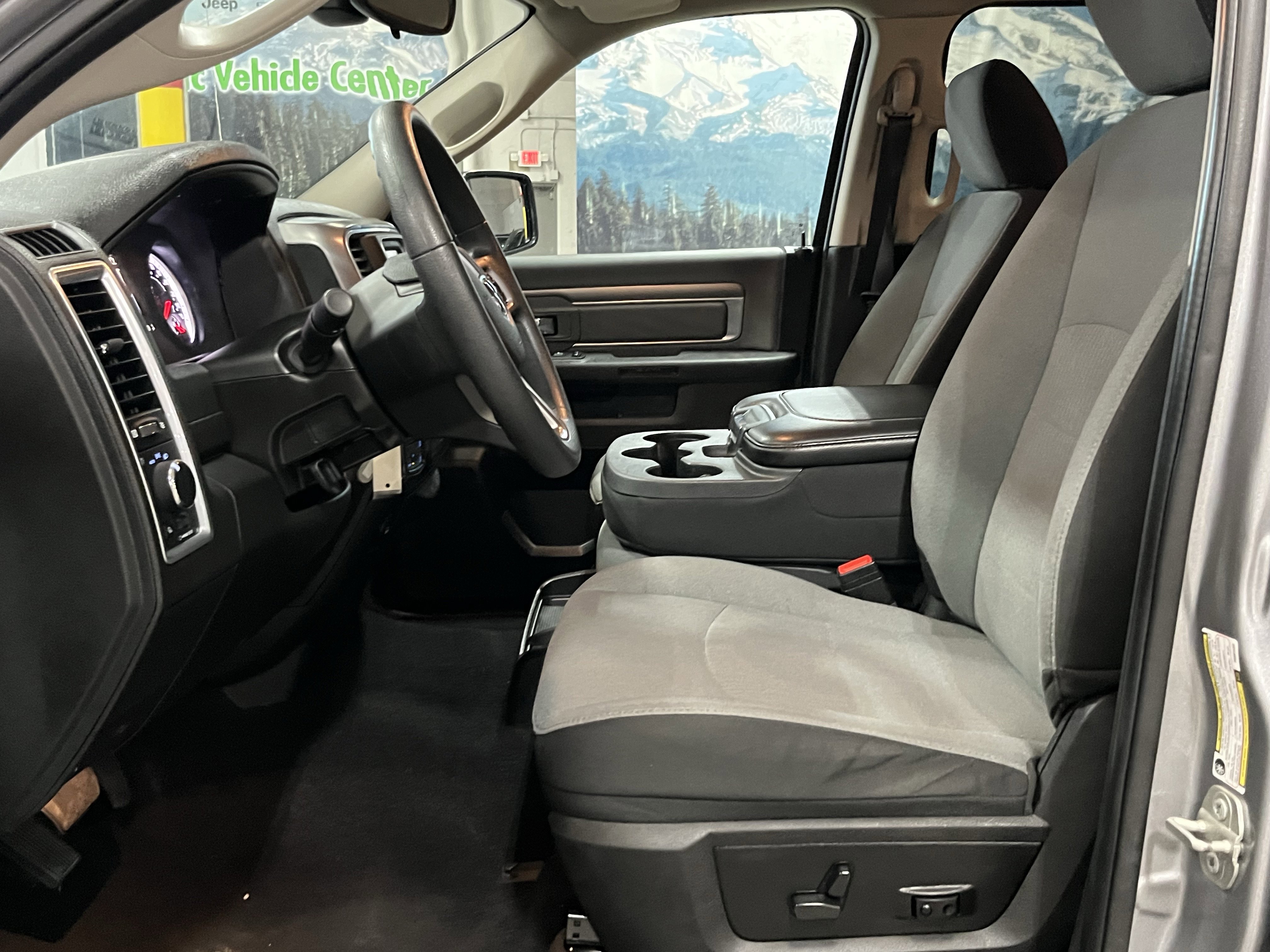 Used 2023 RAM 1500 Classic SLT image 11