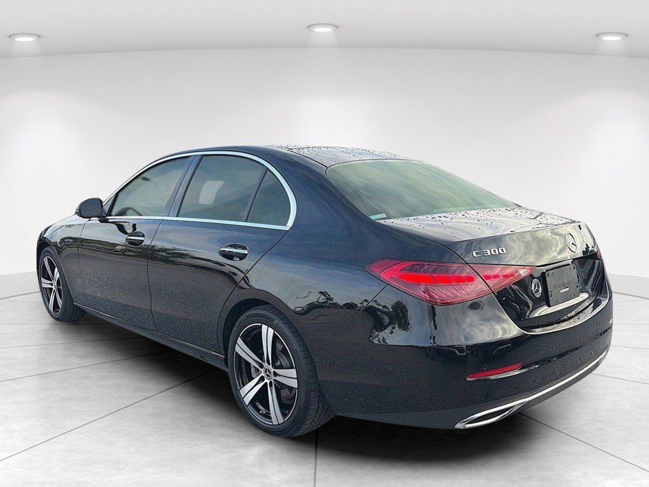 Used 2025 Mercedes-Benz C 300 Sedan image 5