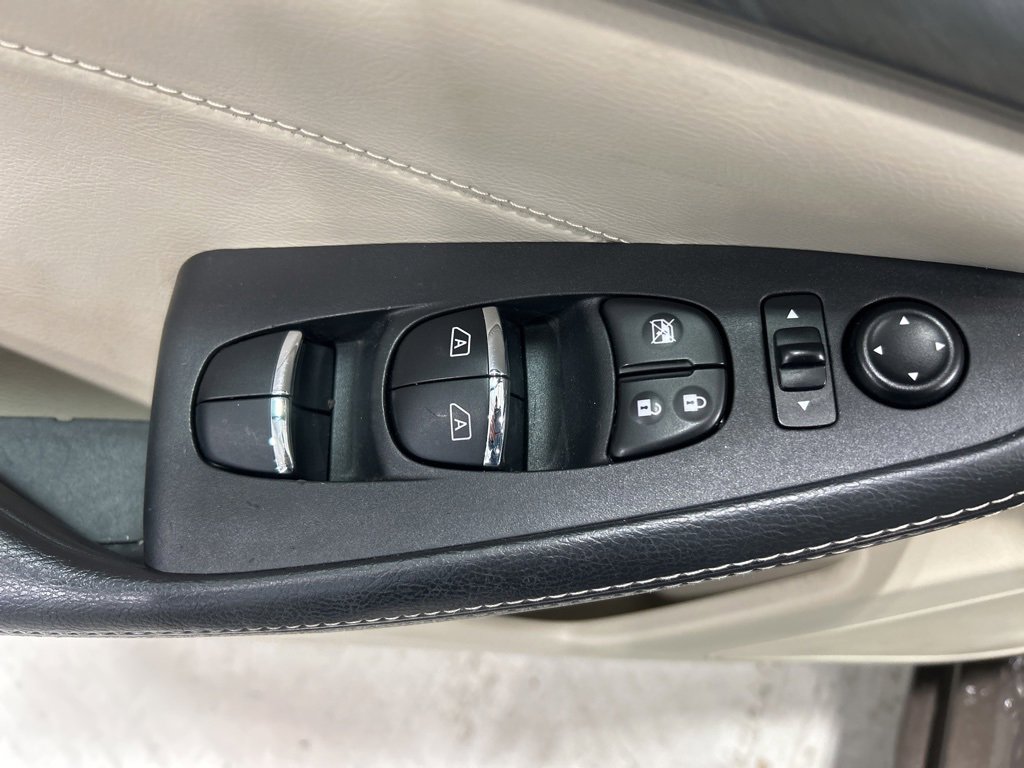 Used 2016 Nissan Maxima 3.5 SL image 21