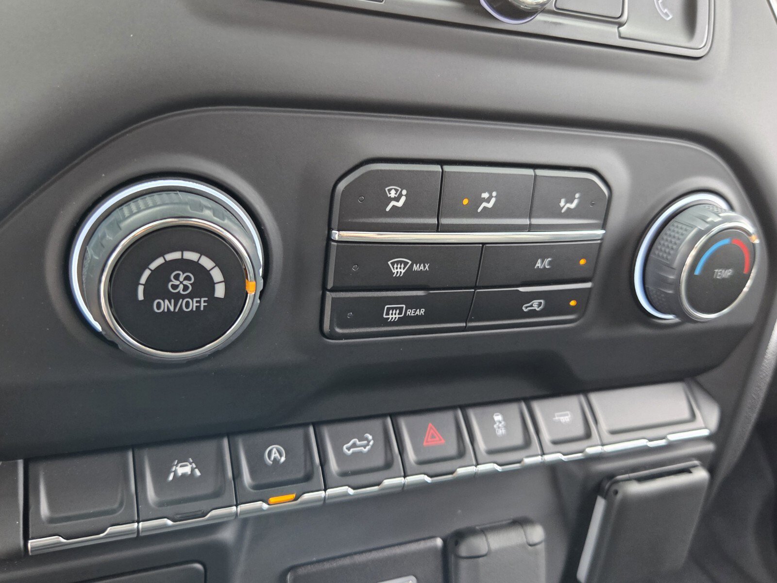 Used 2024 Chevrolet Silverado 1500 Custom RWD image 30