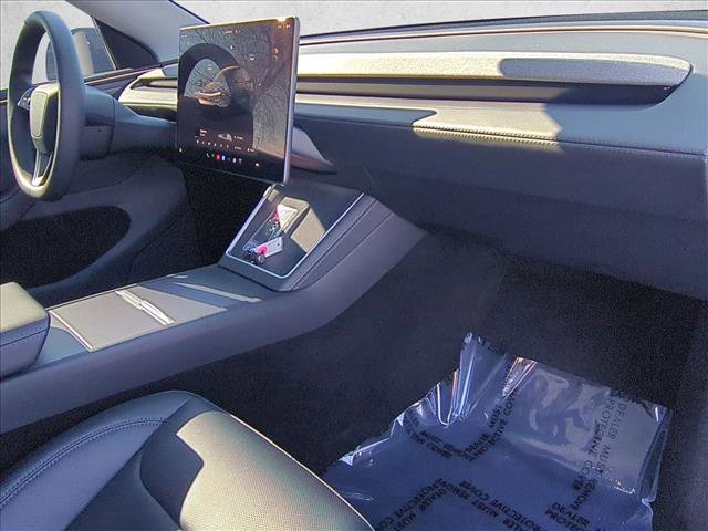 Used 2026 Tesla Model Y AWD image 22