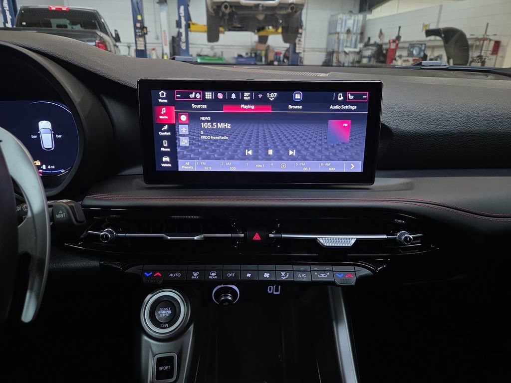 Used 2024 Dodge Hornet R/T w/ Tech Pack w/o Parking image 17