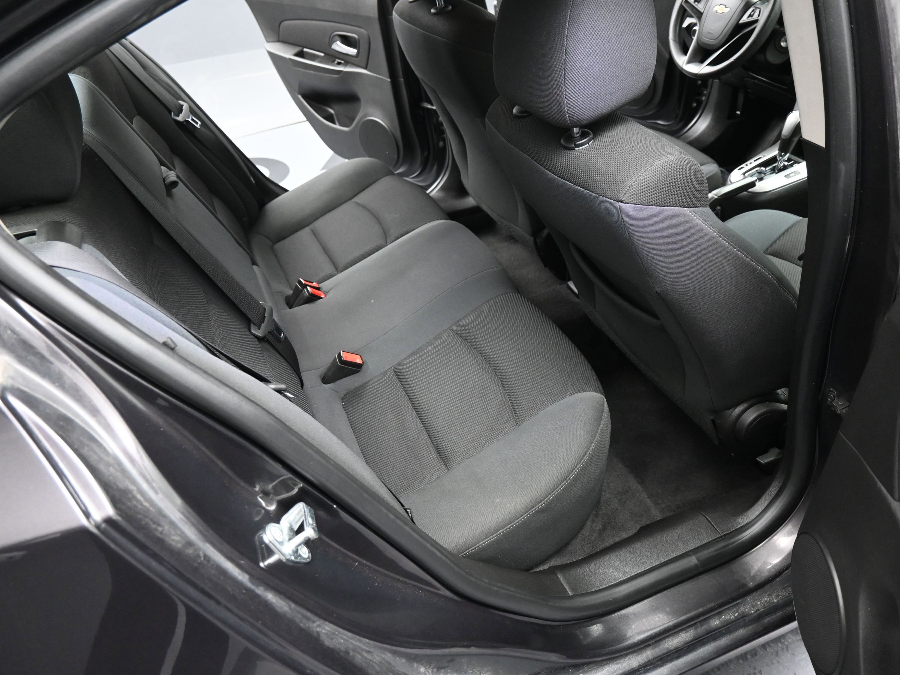 Used 2015 Chevrolet Cruze LT image 19