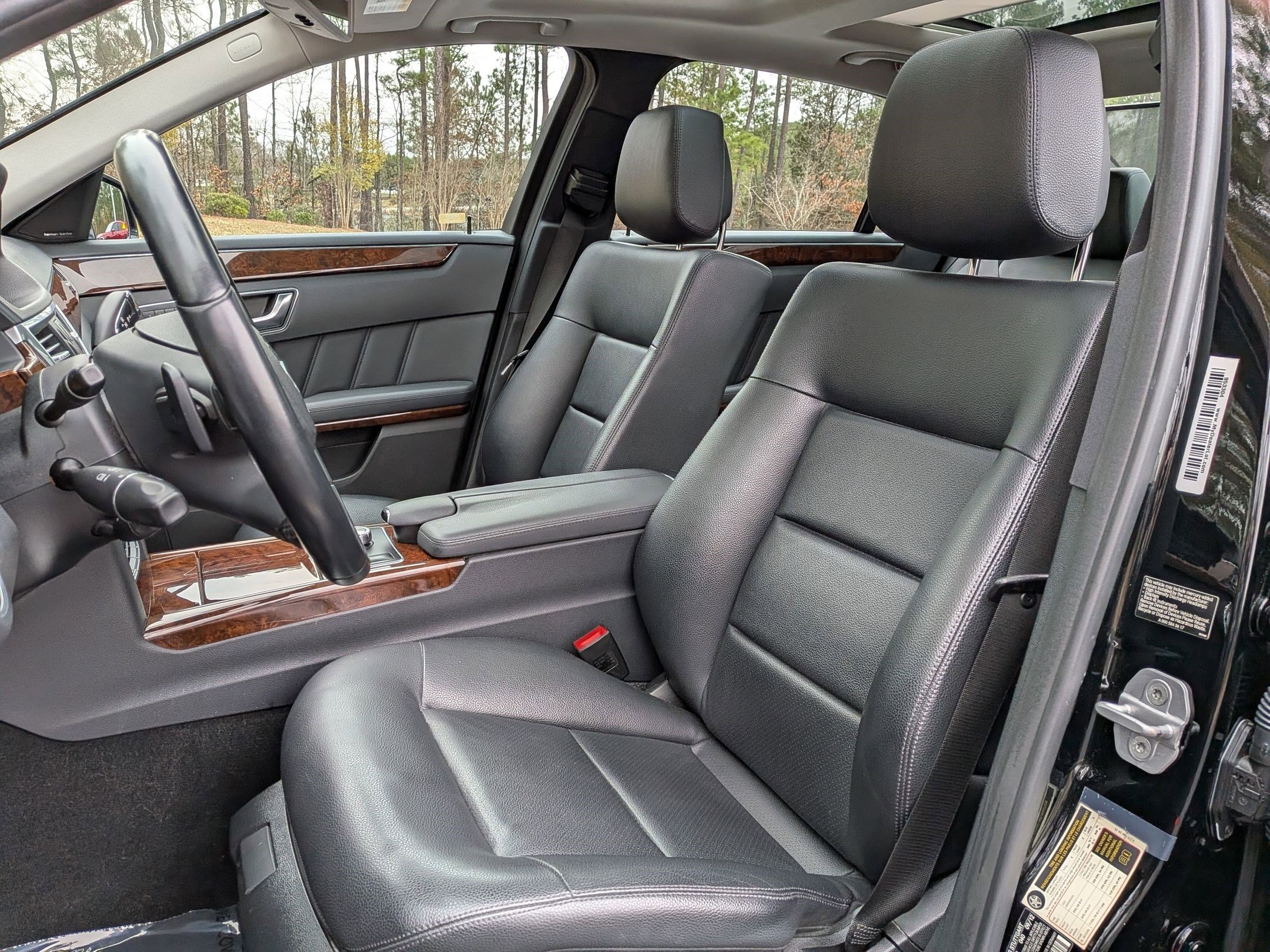 Used 2013 Mercedes-Benz E 350 4MATIC Sedan image 17